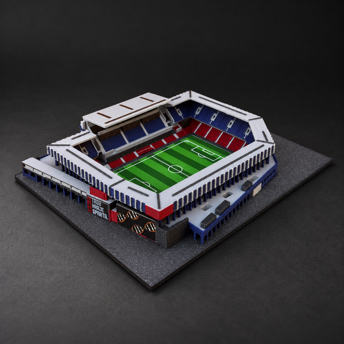 Barevný model stadionu Letná – celkový studiový pohled